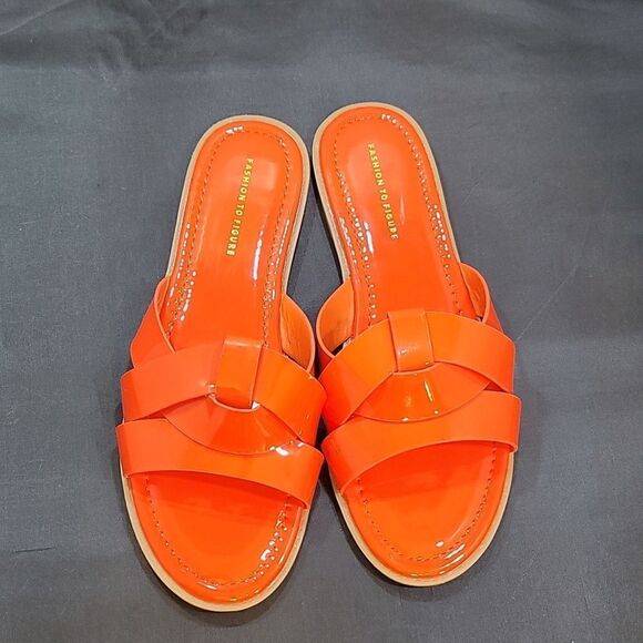 BRAND NEW FASHION TO FIGURE TIANA WIDE WIDTH SLIP-ON FLATS SANDAL - Picture 2 of 14